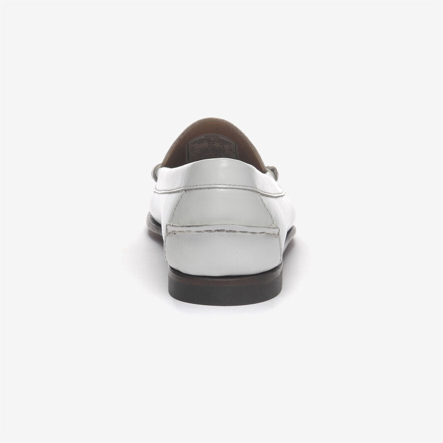 danielle pop mujer blanca
